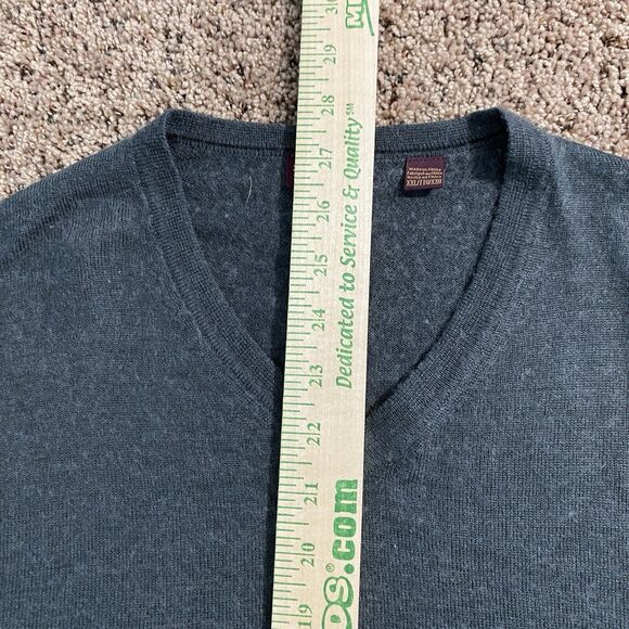 Vintage IZOD Wool Blend V Neck Sweater Pull Over Size XXL Gray Grey Minimalist - Picture 6 of 7
